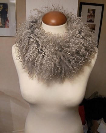 Loop Gotlandfell graubeige